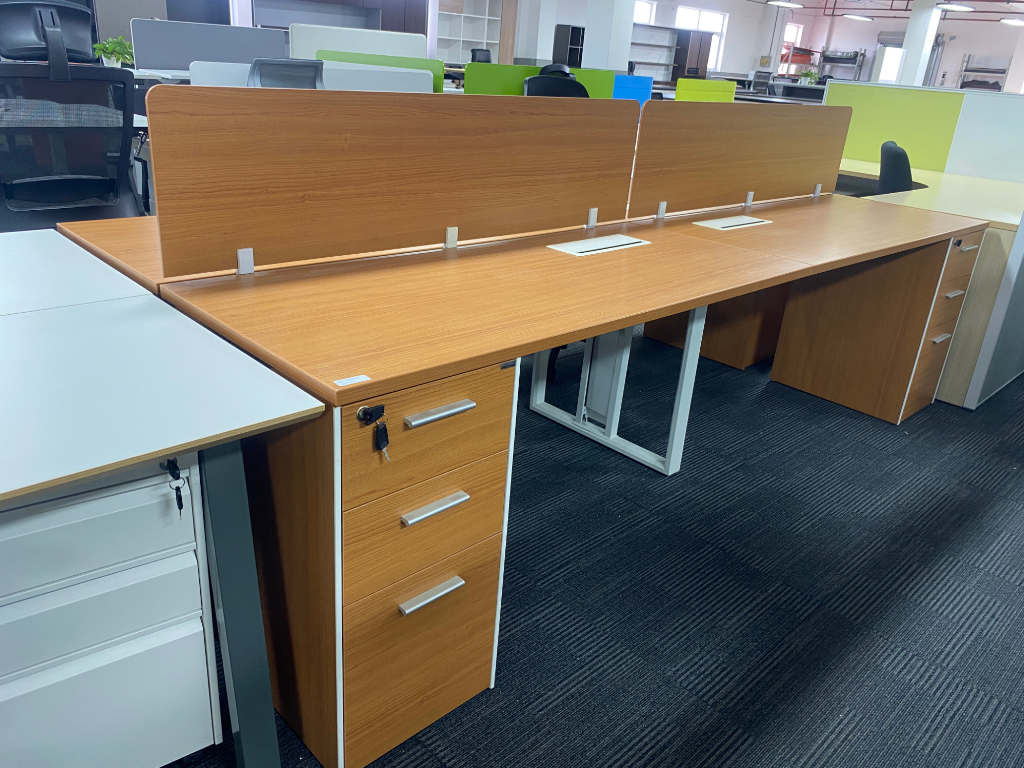 圣奥二手屏风工位职员桌员工办公桌开放式电脑桌子 带固定柜