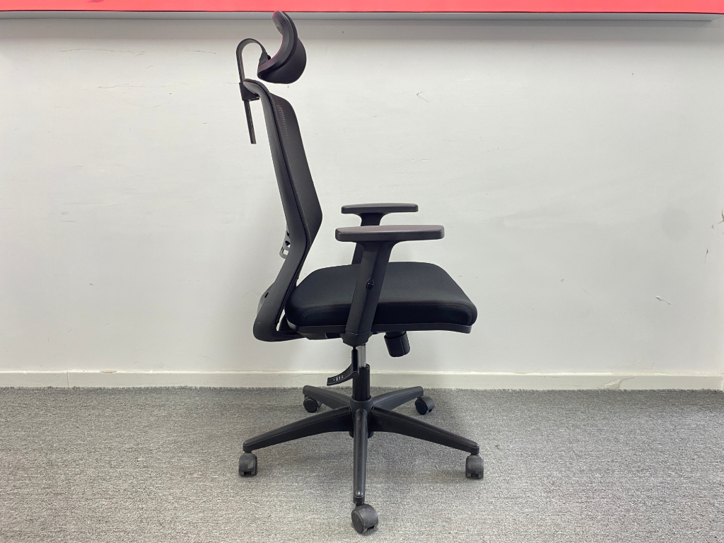 9成新黑色二手办公椅网布电脑椅职员椅带头枕椅子