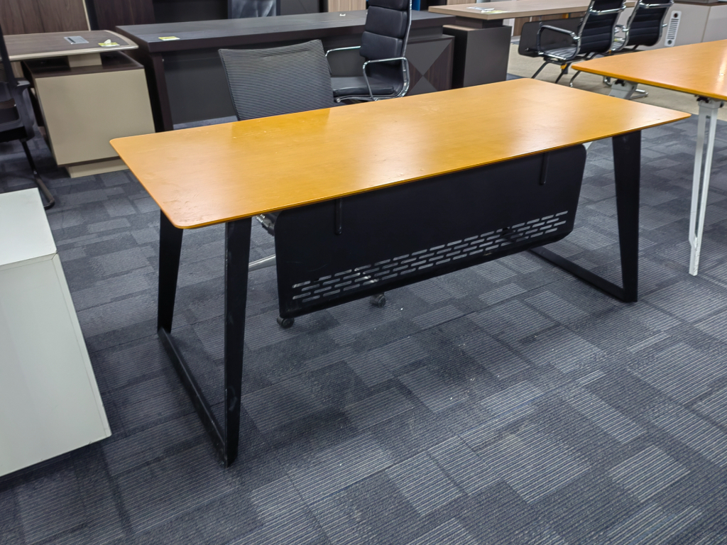 9成新圣奥二手经理桌老板桌主管桌L型办公桌管理电脑桌