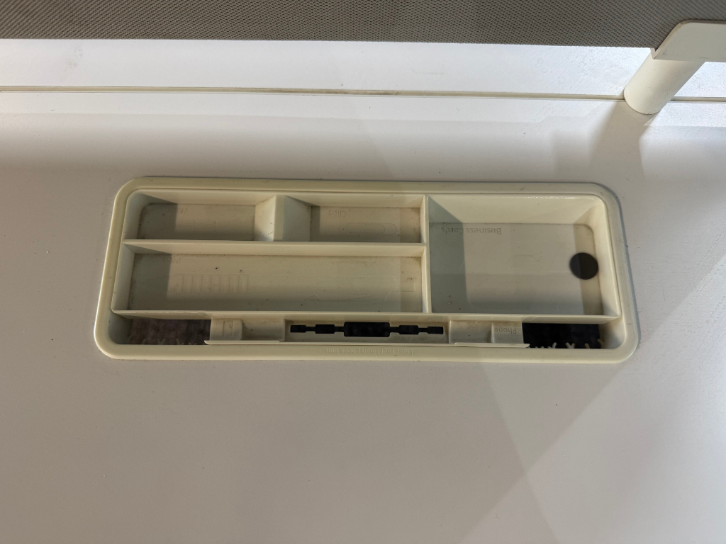 震旦二手办公桌电脑桌职员工位员工开放式直条桌子