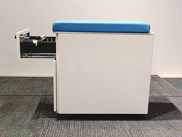 9成新钢制二手两抽柜桌下小推柜活动柜储物二手柜子