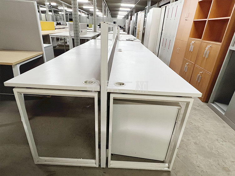 开放式二手办公桌电脑桌职员桌子 二手屏风工位直条桌