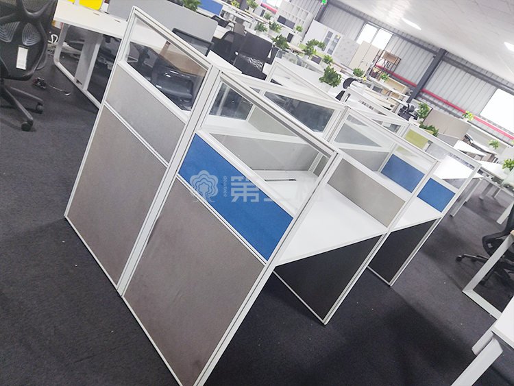 9成新高屏风二手办公桌电脑桌半封闭式工位卡座直条桌子