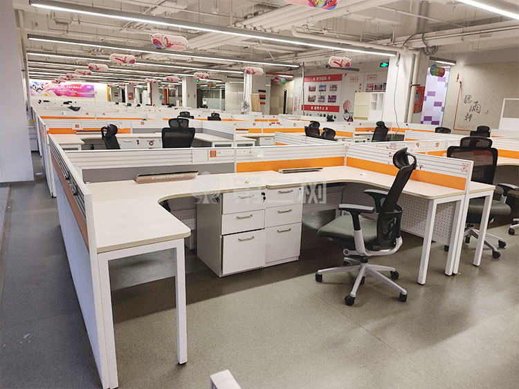 9成新百利二手L型办公桌电脑桌屏风工位卡座大尺寸员工桌子