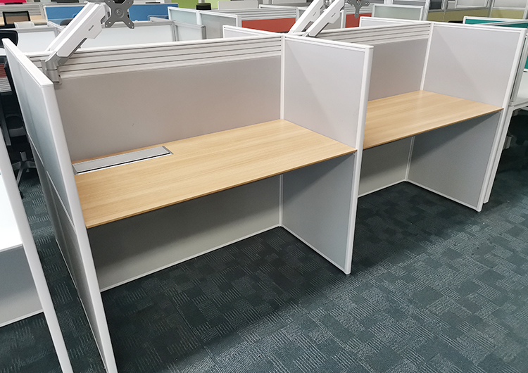 9成新欧林二手办公桌员工电脑桌职员桌子高屏风工位 